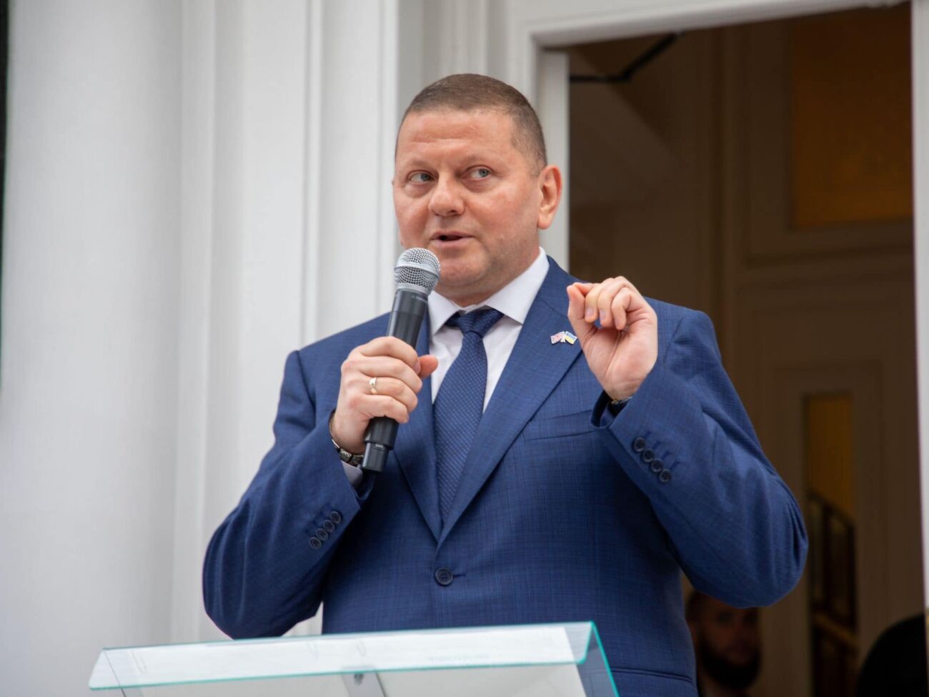 Червинский рассказал, что сначала Залужный (на фото) якобы дал устное разрешение, а потом и письменную санкцию на спецоперацию по захвату российского самолета