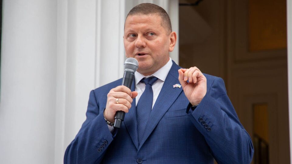 Червінський розповів, що спочатку Залужний (на фото) нібито дав усний дозвіл, а потім і письмову санкцію на спецоперацію із захоплення російського літака