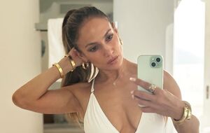 Лопес показала фото з реального життя