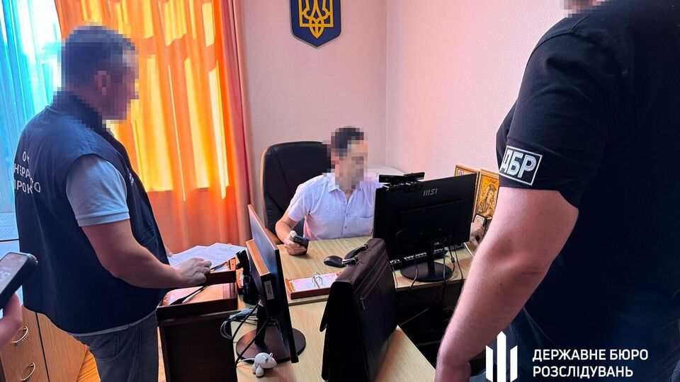 Поскольку судью интересовал агросектор, его партнер зарегистрировал сельхозпредприятие в Сумской области