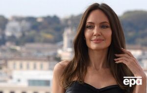 49-річна Джолі – володарка премії "Оскар", трьох премій "Золотий глобус" і двох премій Гільдії кіноакторів США