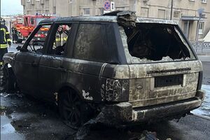 Палії автомобілів військових – переважно молодь віком від 12 до 18 років, розповіли в Харківській ОВА