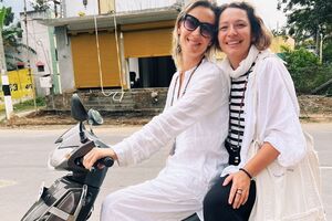 Првое общее фото Зои Мозговой с ее возлюбленной датировано августом 2023 года