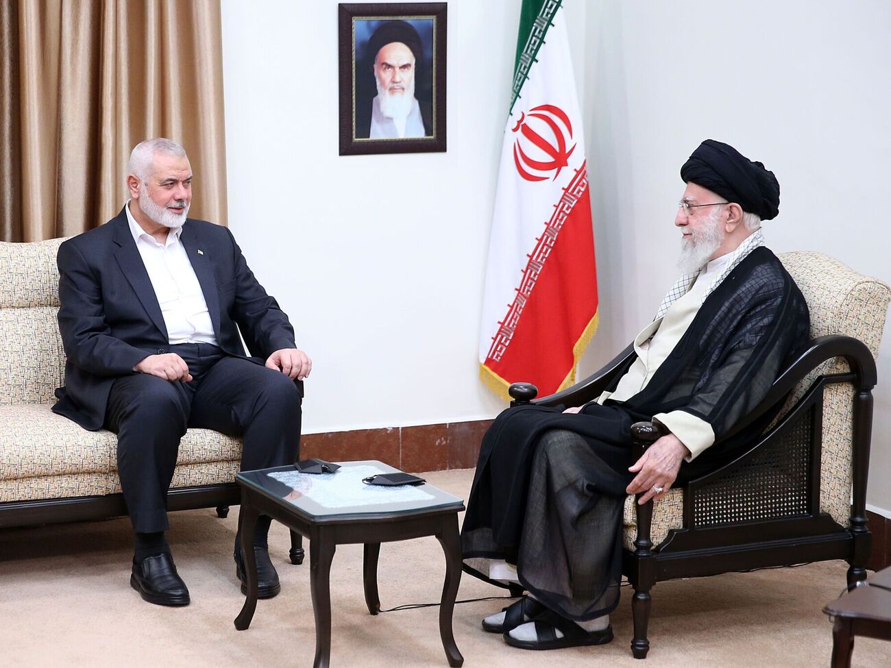 Ізраїль буде "суворо покараний" за вбивство Ханії, заявив Хаменеї