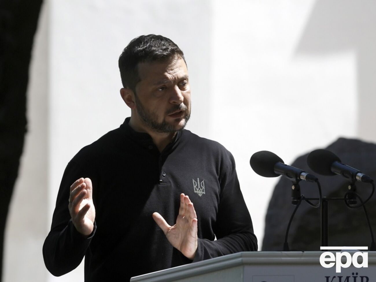 Зеленский предположил, что во время проведения второго саммита мира в Кремле будет сидеть другой человек