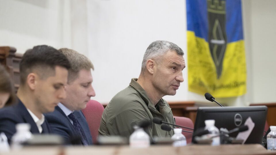 Виталий Кличко: Сейчас особое внимание – к программе частичного возмещения стоимости независимых источников энергии