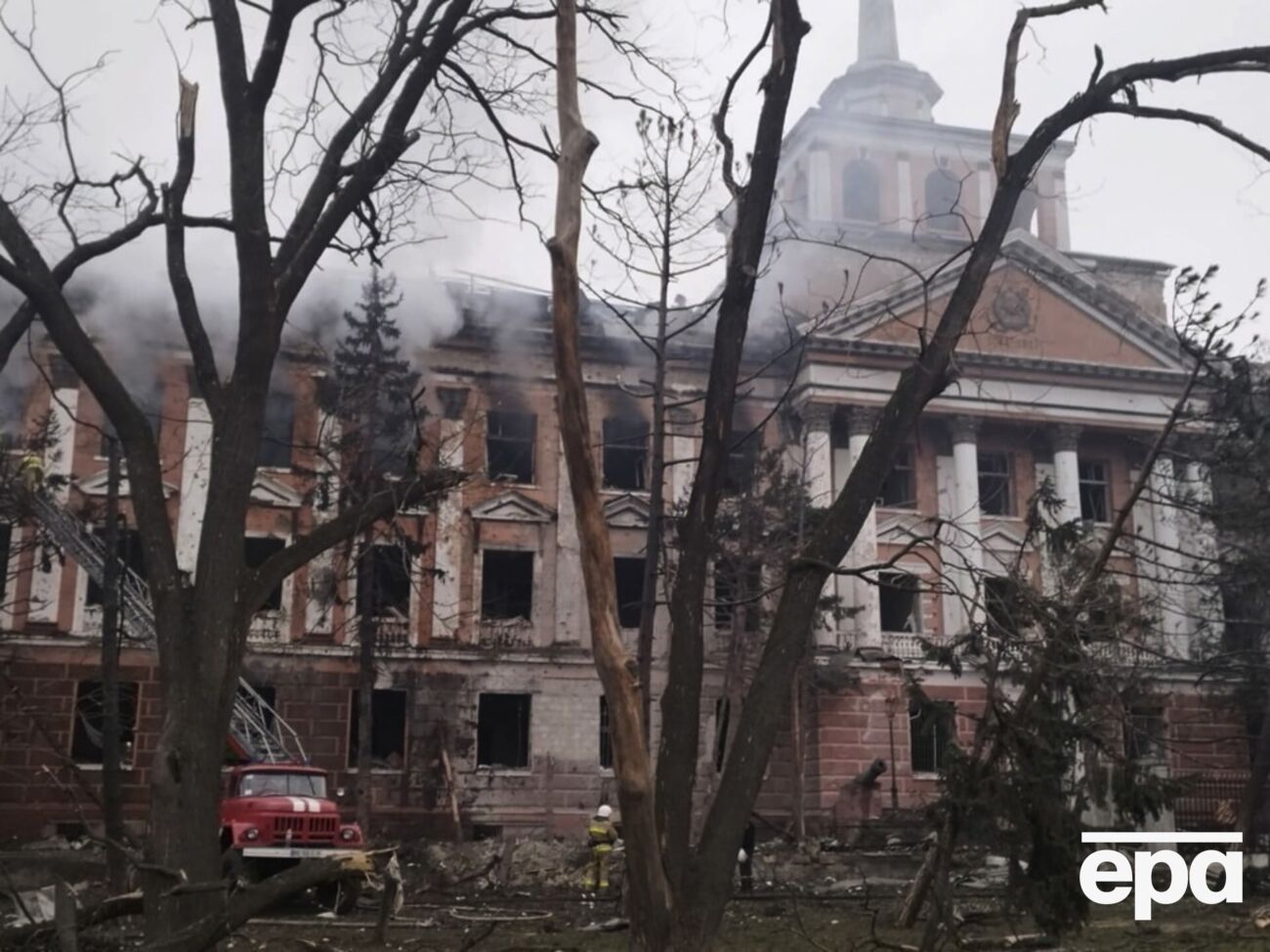 Слідство стверджує, що чоловік передав росіянам інформацію про розташування ЗСУ в Миколаєві, а також надіслав координати житлової багатоповерхівки