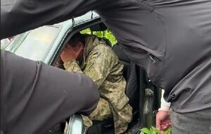 Местные напали на военнослужащего ТЦК, который был ранен на фронте, и повредили его машину, отметили в ОК "Захід"