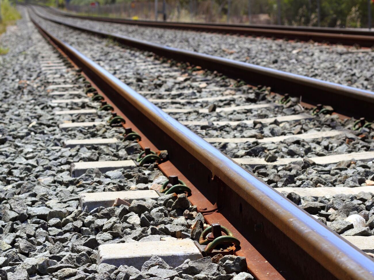 Зістрибнути з потяга чоловікові порадили в анонімному Telegram-каналі