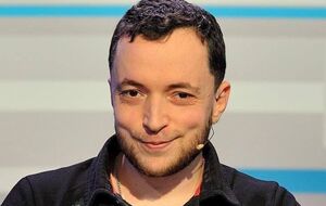 Слышу аргумент, что люди, которые на ТЦК прыгают, потому что те им туристов отпугивают – тоже украинцы, с ними надо мягко. Украинцы уже ложились под украинские БТР, чтобы те не доехали до Донецка