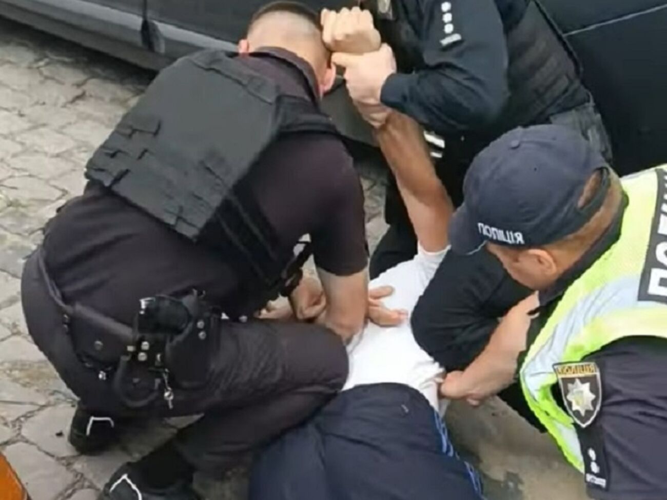 При задержании присутствовали четверо полицейских