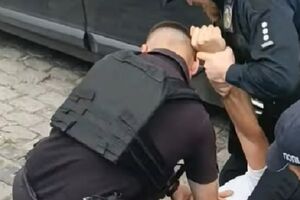 При задержании присутствовали четверо полицейских