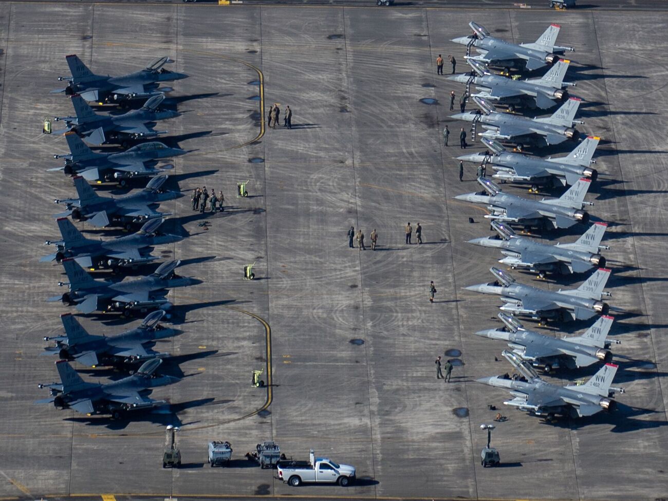 США уже более года обучают украинских пилотов на платформе F-16 и добились значительного прогресса, отметили в Белом доме