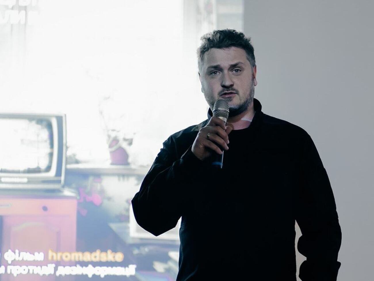 РФ "делает все, чтобы "размывать" формулу мира", отметил Коваленко