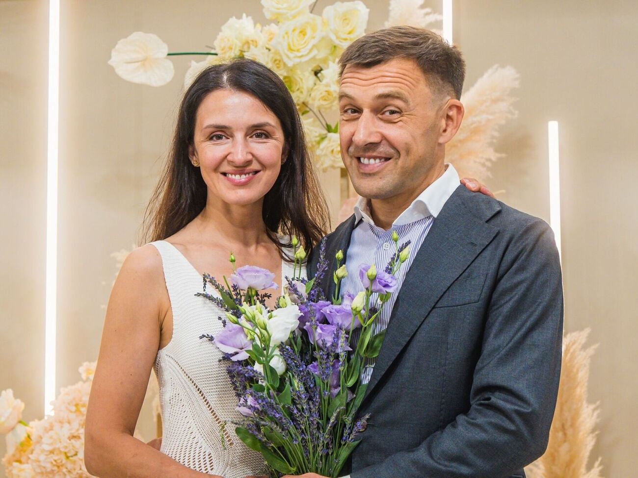 42-летняя Хамайко – вторая жена 50-летнего Онистрата