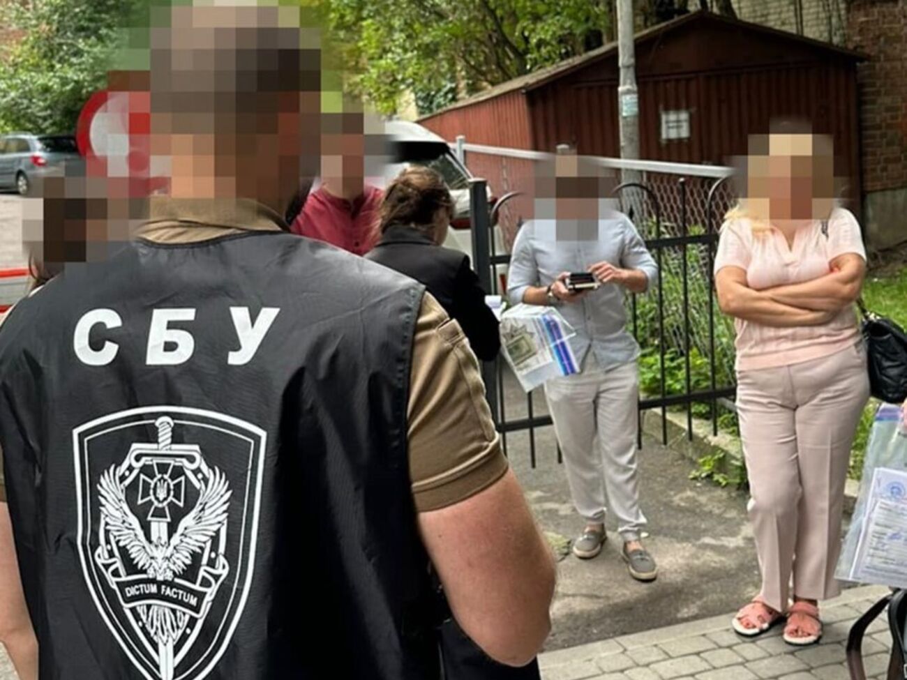 У сумочці Москви виявили 1,5 млн грн