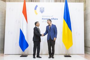 Велдкамп 7 липня в Києві провів зустріч із Кулебою