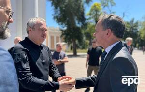 Нідерланди й далі надаватимуть підтримку роботі українського Офісу генпрокурора, зазначив Вельдкамп (праворуч)