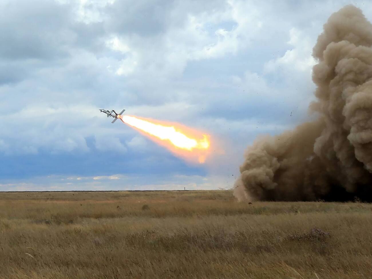 Страна-агрессор ведет ракетную атаку по Украине