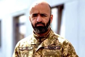 В "Охматдете" я попытался вырвать тяжелый мешок со стеклом у дамы, но ее решимость убила во мне остатки сексизма, дальше мы вместе разбирали завалы
