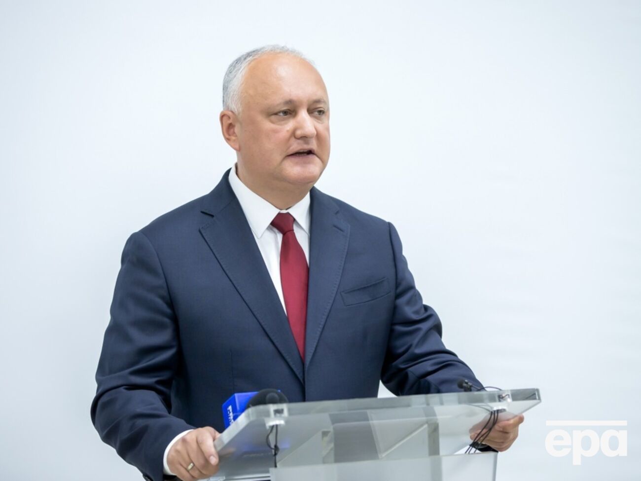 Ігор Додон і його Партія соціалістів підтримають на виборах президента ексгенпрокурора Молдови Александра Стояногло