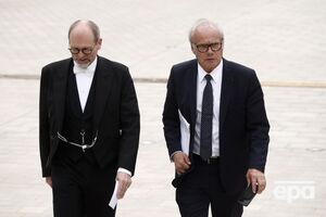 "Новий народний фронт" (на фото праворуч – член "Соціалістичної партії" П'єр Прибетіч) здобув відносну більшість мандатів – 182