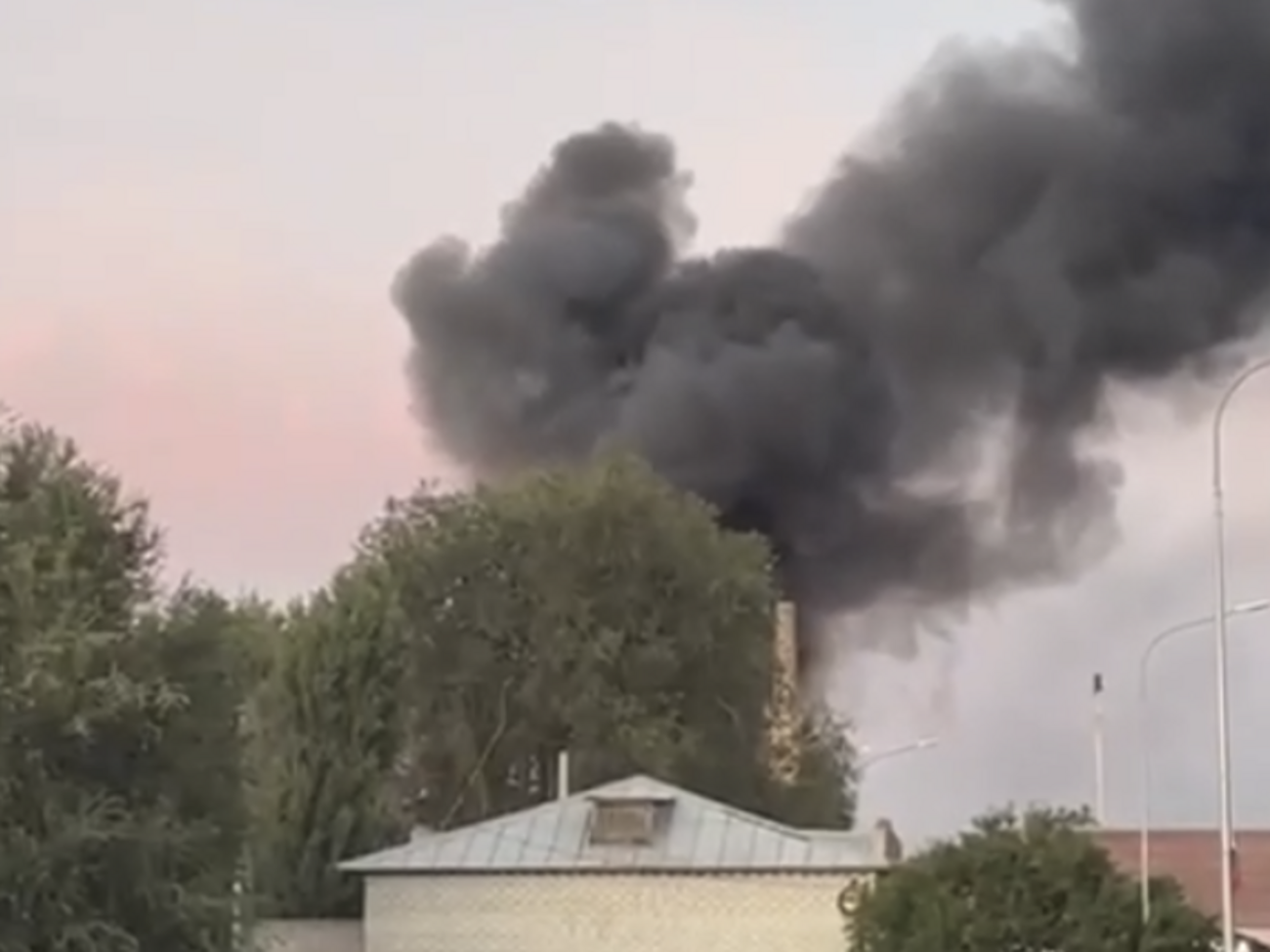 Окупанти запевняють, що атаку на об'єкти в Росії "було припинено"