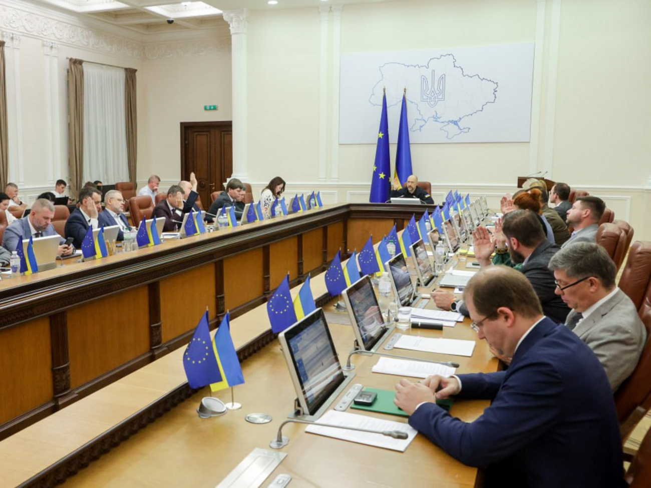 Кабмин Украины будет увеличивать финансирование по мере того, как будет подготовлен проект восстановления "Охматдета", отметил Шмыгаль