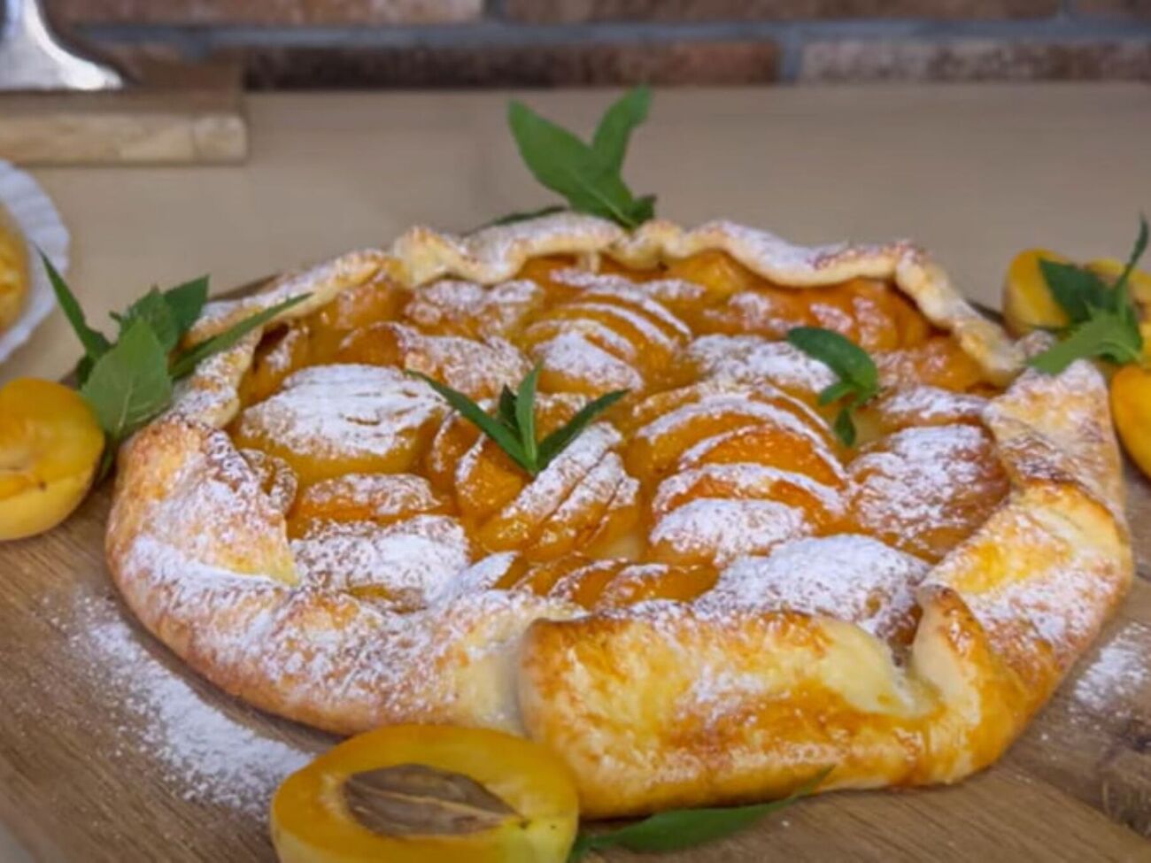 Випікайте пиріг 30 хвилин за температури 180 °С