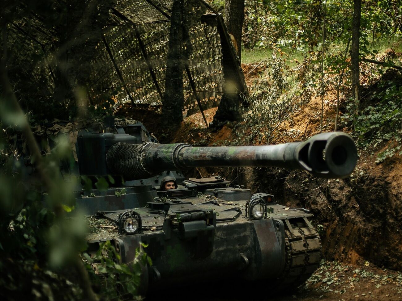 Cили оборони "без сумніву" зупинять наступ окупантів на Донбасі, зазначив Зеленський