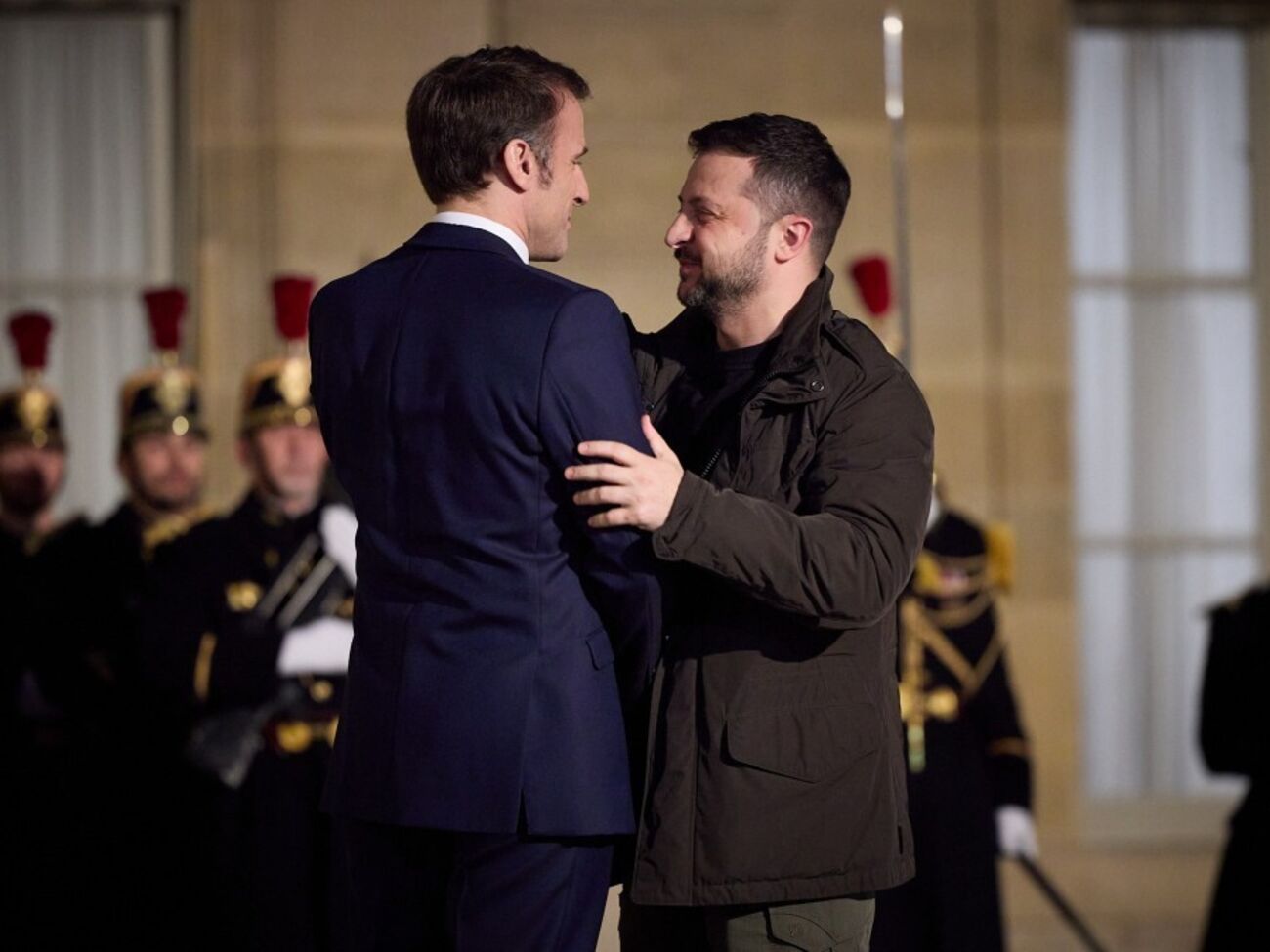 Зеленський розповів, що Макрон запрошував його відвідати церемонію відкриття Олімпіади 2024