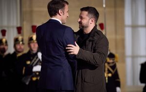Зеленський розповів, що Макрон запрошував його відвідати церемонію відкриття Олімпіади 2024