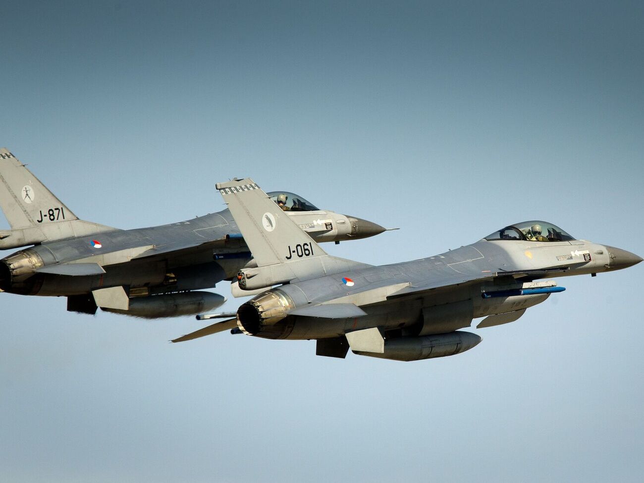 В ОП отметили, что украинская сторона не будет говорить ни да ни нет относительно прибытия первых F-16