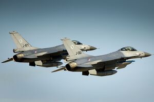 В ОП отметили, что украинская сторона не будет говорить ни да ни нет относительно прибытия первых F-16