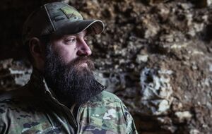 Хрыстин отметил, что не может иногда отправить военных в отпуск