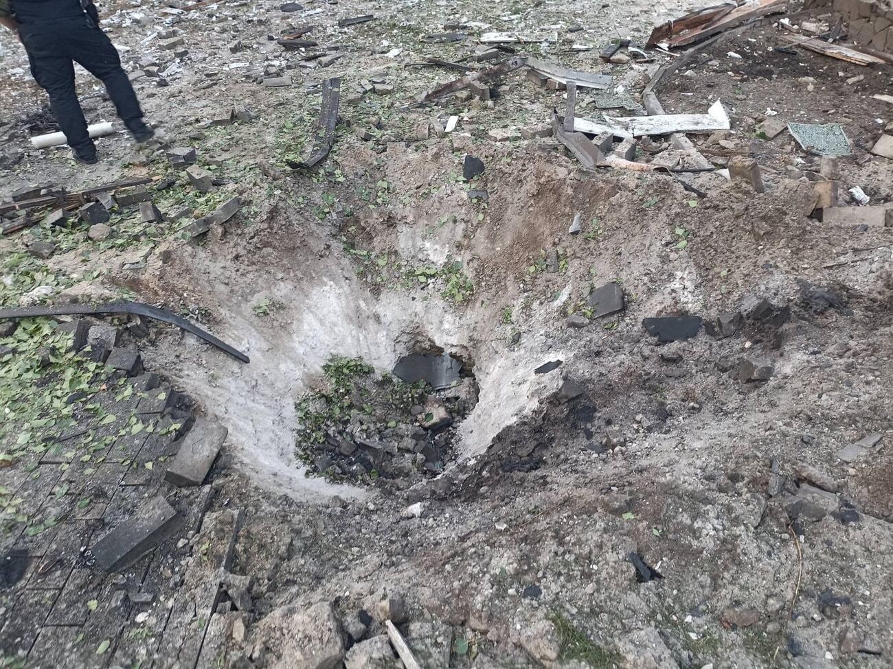 Пономарьов підтвердив, що дрони були біля його будинку дві ночі поспіль