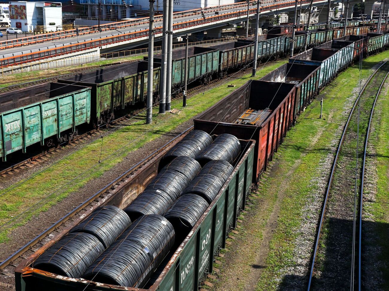 Експерт переконаний, що високий сезонний попит на спеціалізовані вагони дає змогу "Укрзалізниці" маневрувати тарифами, не шкодячи фінансовим результатам