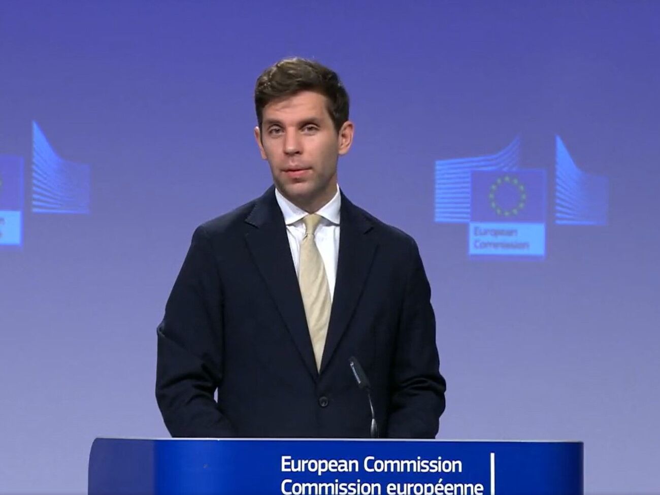 ЄК установила, що у Словаччині й Угорщині "немає нестачі нафти", зазначив Уйварі