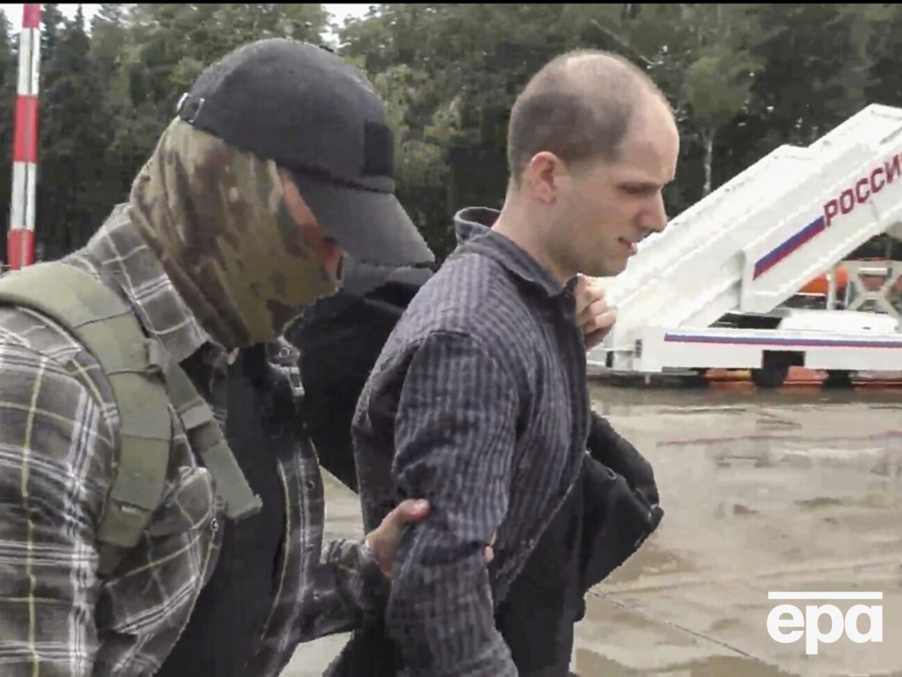 1 серпня Гершкович покинув РФ