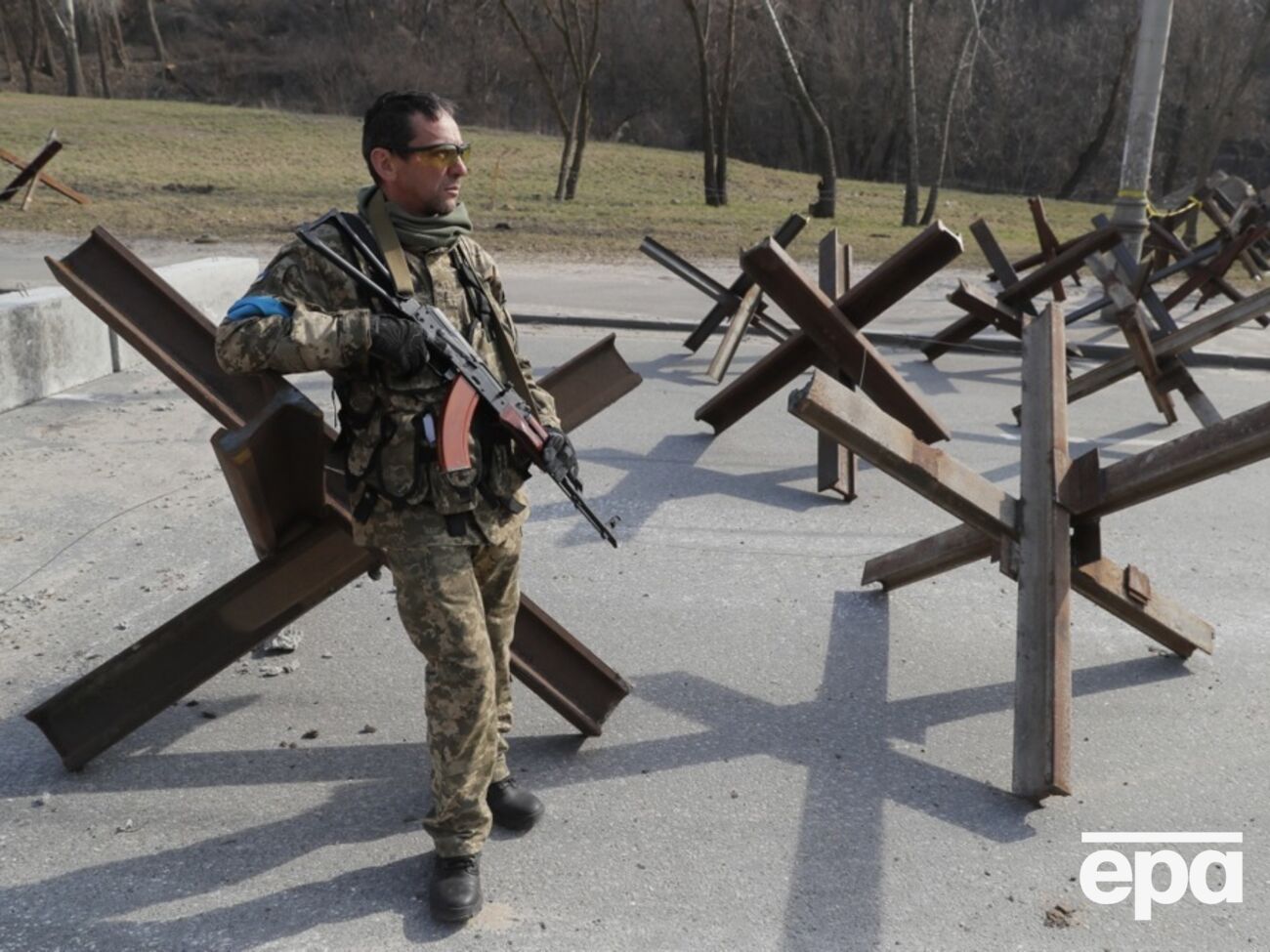 В близких к фронту населенных пунктах комендантский час установлен с 17.00 до 09.00