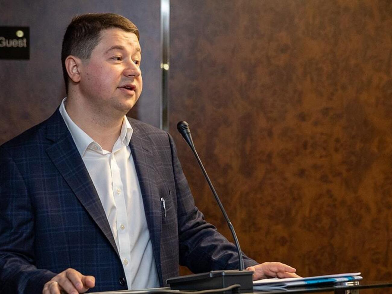 Станислав Зинченко: Происходящее в УЗ – это просто магия. Объемы перевозок выросли, доходы выросли, но планируются убытки