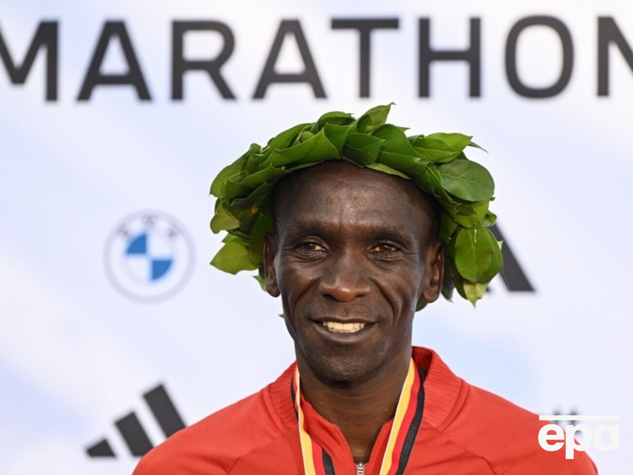 Кипчоге назвал свой забег в Париже "худшим марафоном"