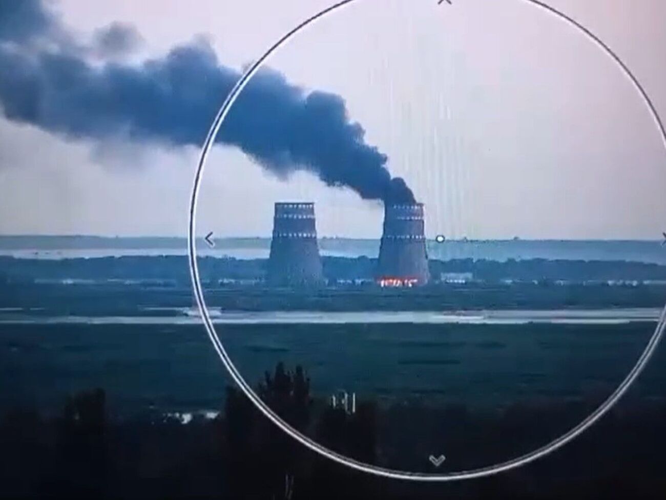 Россия с первого дня захвата ЗАЭС использует ее сугубо для шантажа, отметил Зеленский