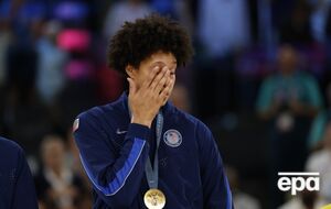 На награждении Грайнер заплакала