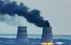 11 августа оккупанты подожгли в градирне ЗАЭС автомобильные шины