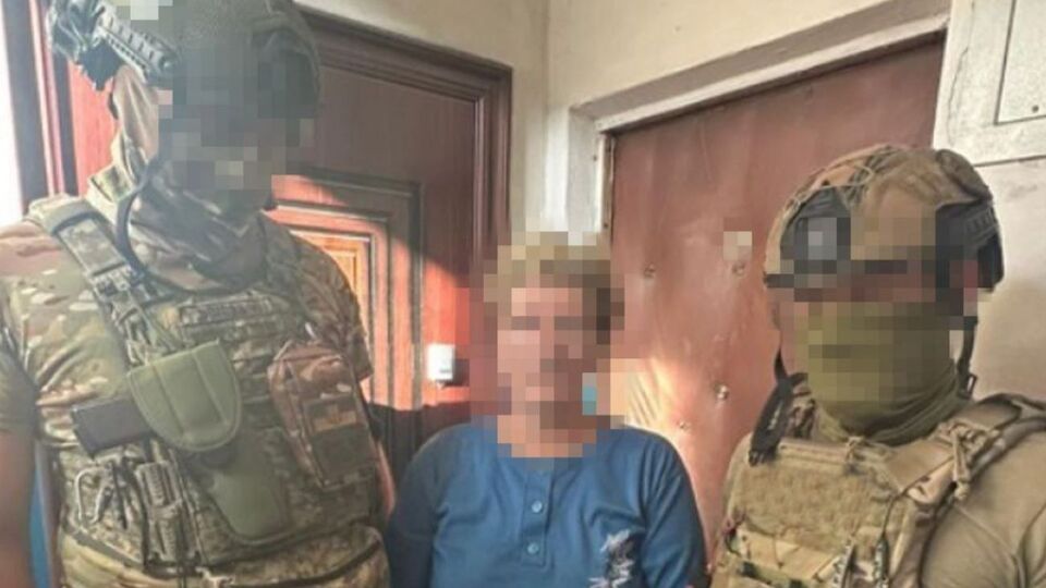 Жінка, ймовірно, передавала розвіддані через бойовика окупаційного угруповання РФ, який воює на східному фронті