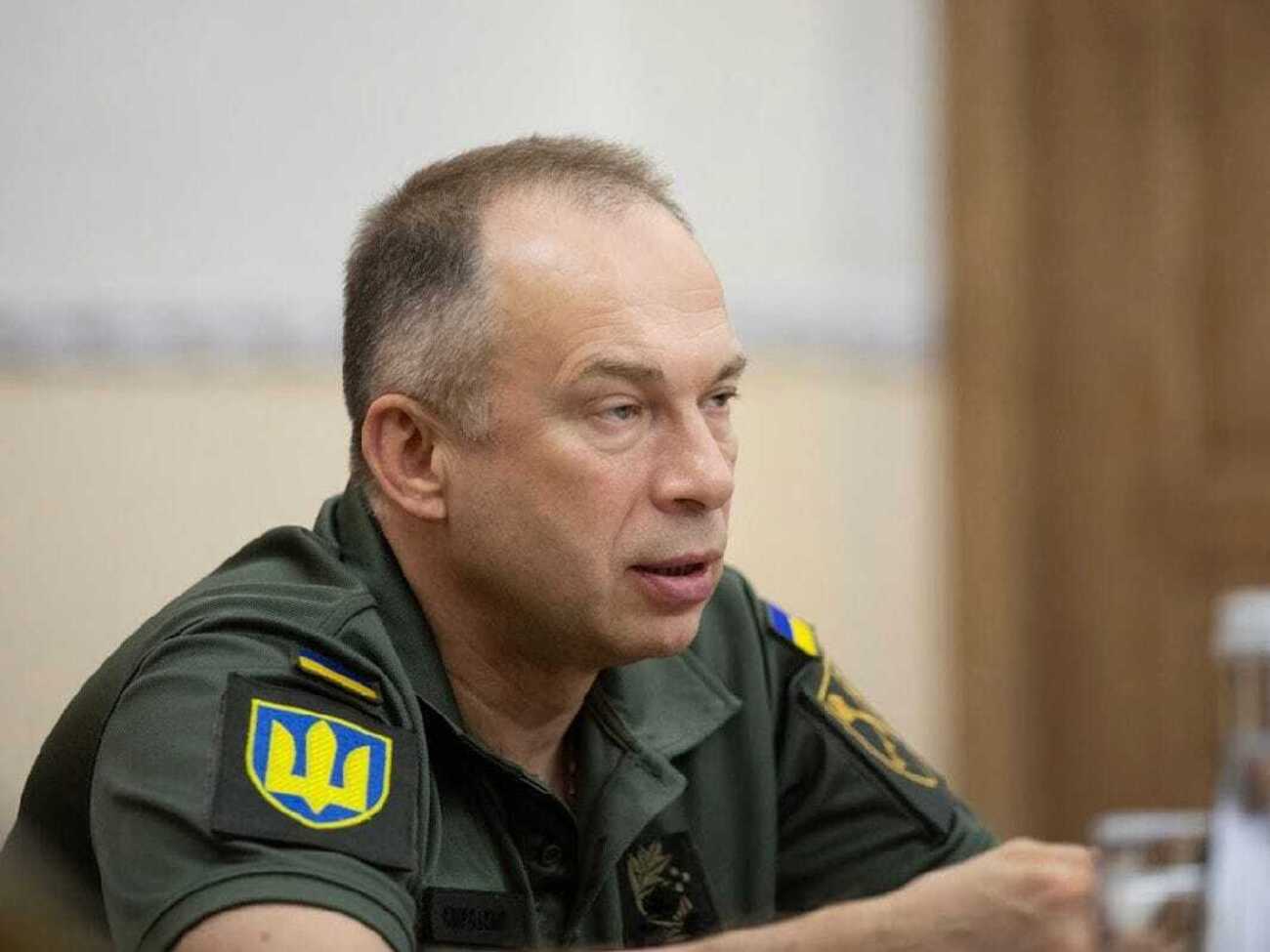 Украина продолжает вести наступательную операцию на территории Курской области, сказал Сырский