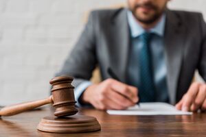 Суд избрал меру пресечения подозреваемому во взяточничестве