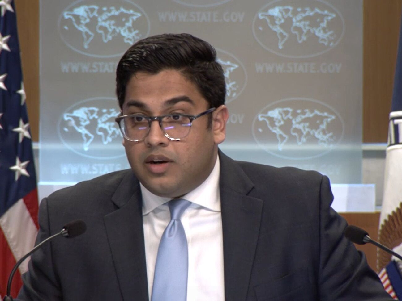 Вашингтон поддерживает решимость Киева защищаться от нападений войск РФ через границу – Пател