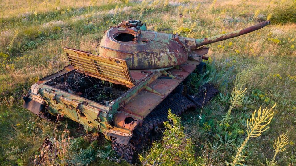 За добу Росія залишилася без п'яти танків і 17 ББМ
